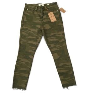 Lucky Brand Green Camo High Rise Bridgette Crop Jeans NEW!